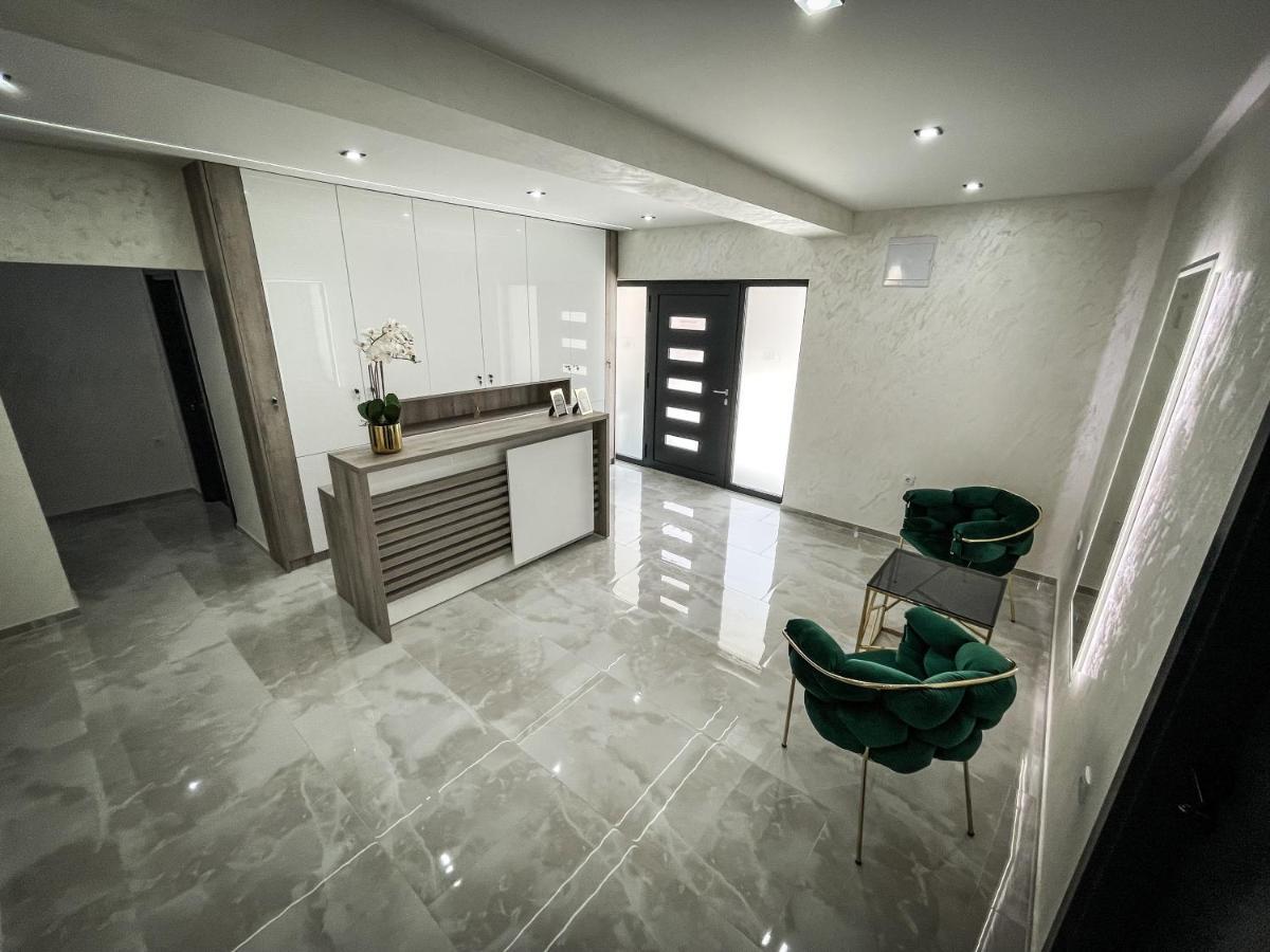 Apartmani Mila Лакташи Экстерьер фото