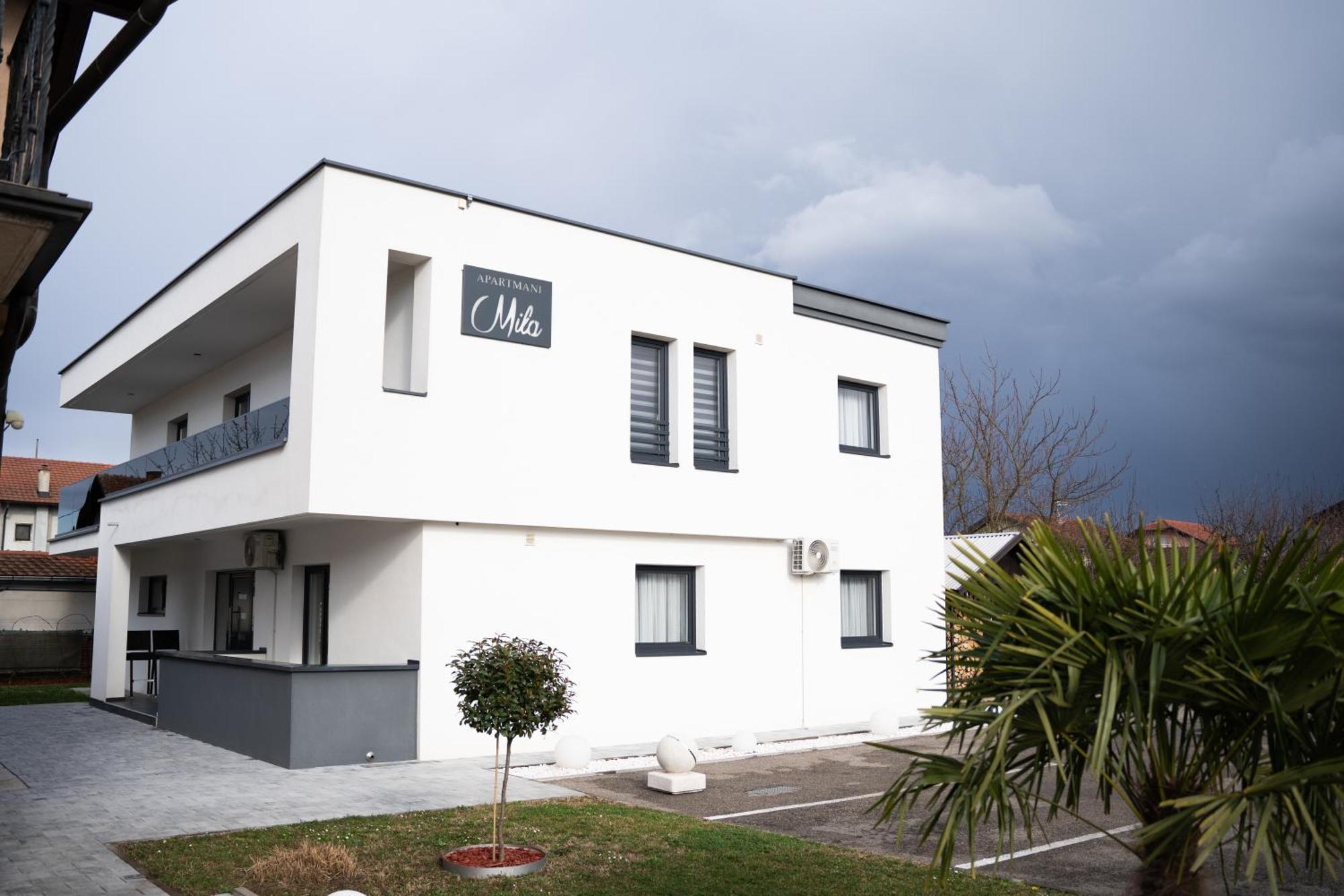 Apartmani Mila Лакташи Экстерьер фото